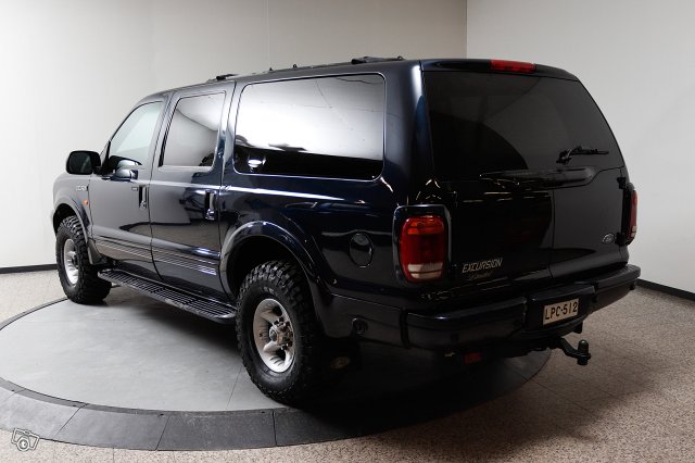 Ford Excursion 7