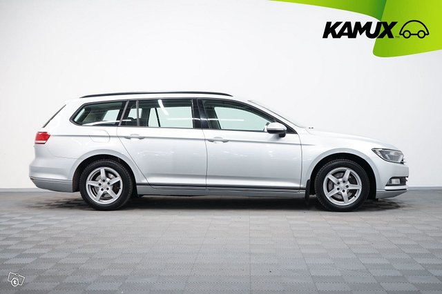 Volkswagen Passat 2