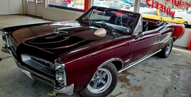 Pontiac Le Mans 2