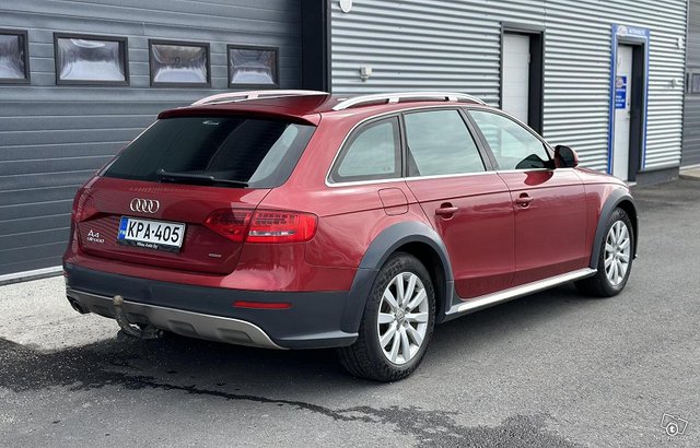 Audi A4 Allroad 8