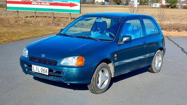 Toyota Starlet