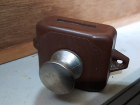 Wc oven lukko, Matkailuvaunujen tarvikkeet, Matkailuautojen tarvikkeet, Pori, Tori.fi Wc oven lukko, Matkailuvaunujen tarvikkeet, Matkailuautojen tarvikkeet, Pori, Tori.fi