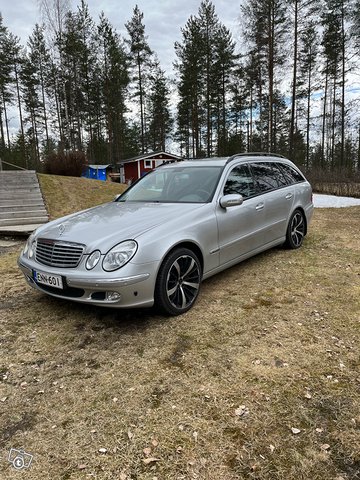 Mercedes-Benz E-sarja, kuva 1