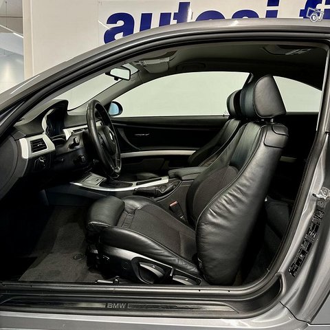 BMW 320 6
