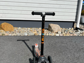 MaxiMicro Deluxe potkulauta, Rullaluistelu ja skeittaus, Urheilu ja ulkoilu, Vaasa, Tori.fi MaxiMicro Deluxe potkulauta, Rullaluistelu ja skeittaus, Urheilu ja ulkoilu, Vaasa, Tori.fi