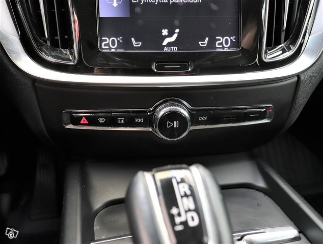 Volvo V60 11