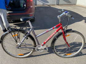 VARATTU Nishiki naisten Hybridi pyörä, Hybridipyörät, Polkupyörät ja pyöräily, Kouvola, Tori.fi VARATTU Nishiki naisten Hybridi pyörä, Hybridipyörät, Polkupyörät ja pyöräily, Kouvola, Tori.fi