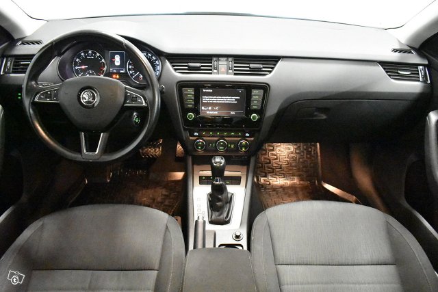 Skoda Octavia 12