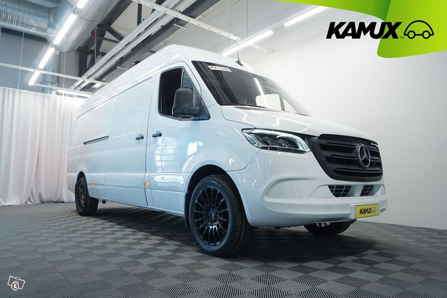Mercedes-Benz Sprinter 9