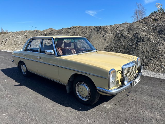 Mercedes-Benz 115, kuva 1