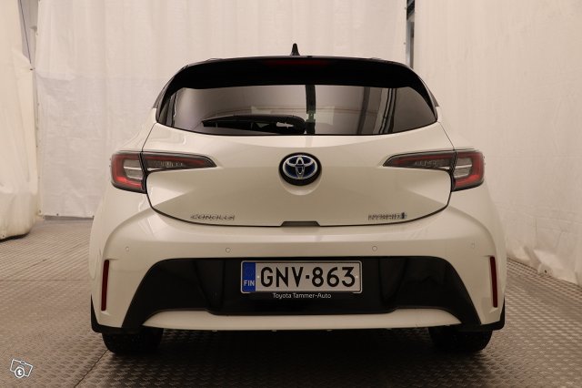 Toyota Corolla 4