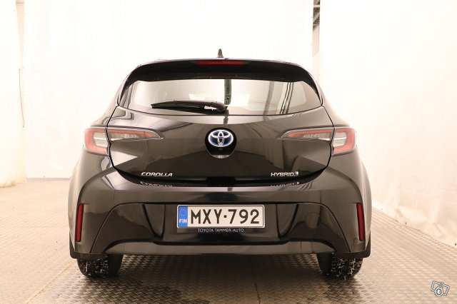 Toyota Corolla 4