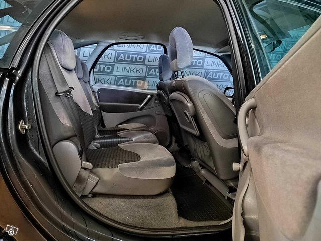 Citroen Xsara Picasso 7