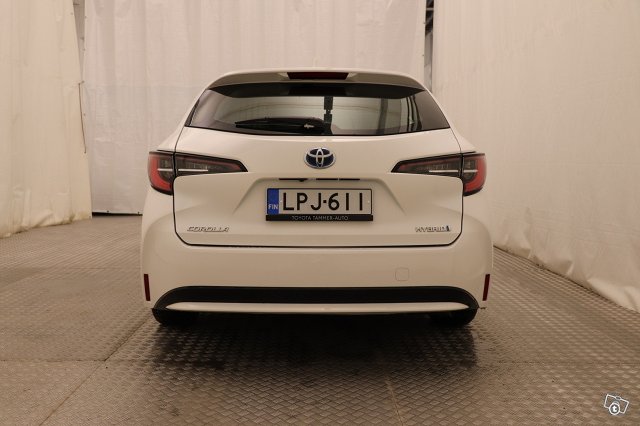 Toyota Corolla 4