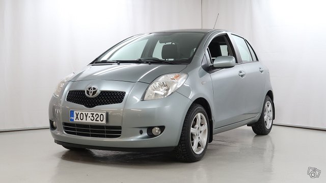 TOYOTA YARIS