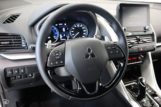 Mitsubishi Eclipse Cross 12