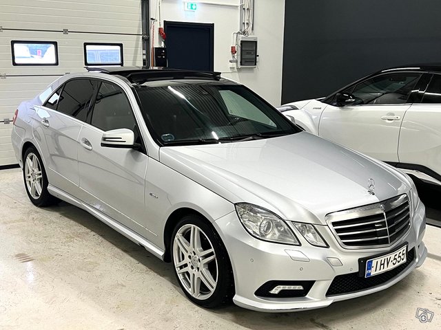 Mercedes-Benz E 2