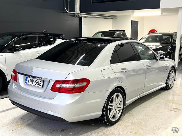 Mercedes-Benz E 4