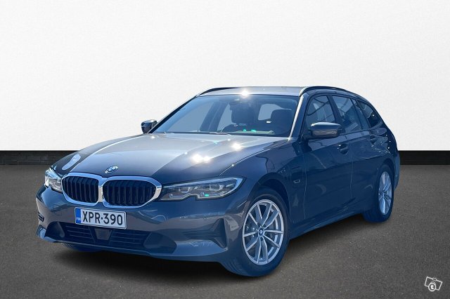 BMW 330
