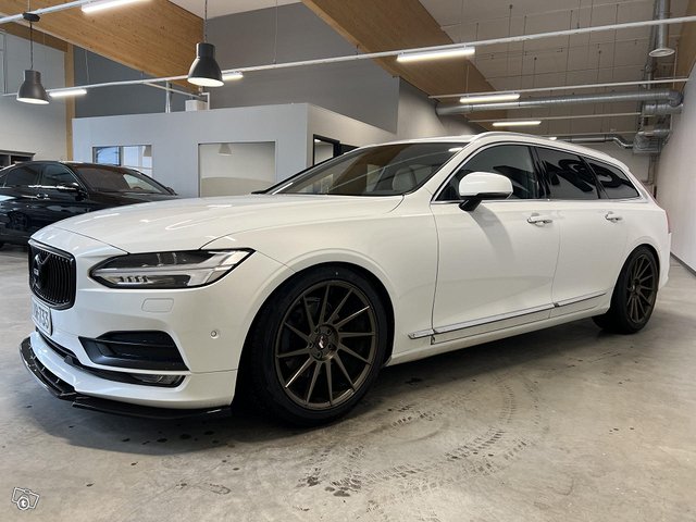 Volvo V90 5