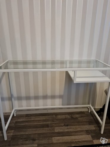 Ikea Vittsjö Työpöytä, Pöydät j...