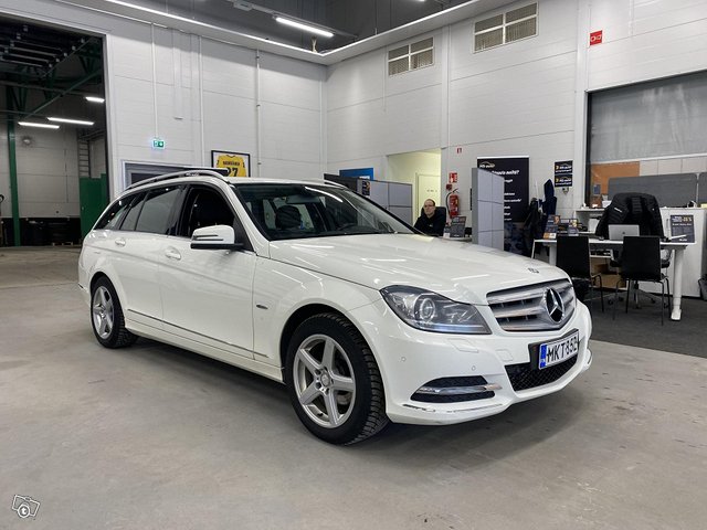Mercedes-Benz C, kuva 1