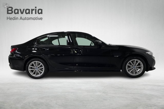 BMW 330 6