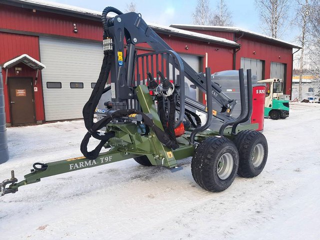 Farma T9 tn + 6.7 m, hydr esiohjaus, kuva 1