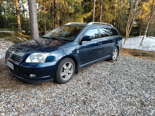 Toyota Avensis, kuva 1