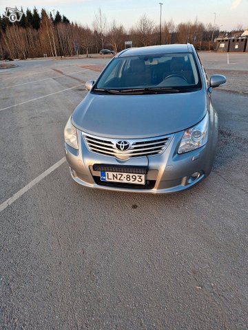 Toyota Avensis, kuva 1