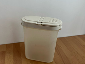 Tupperware maustepurkki, Säilytysastiat ja rasiat, Keittiötarvikkeet ja astiat, Pieksämäki, Tori.fi Tupperware maustepurkki, Säilytysastiat ja rasiat, Keittiötarvikkeet ja astiat, Pieksämäki, Tori.fi