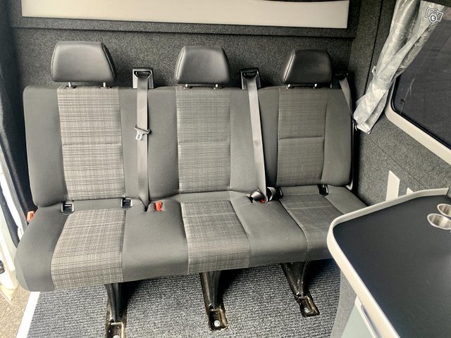 Mercedes-Benz Sprinter 12