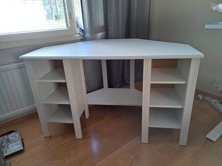Ikea pöytä, Pöydät ja tuolit, S...