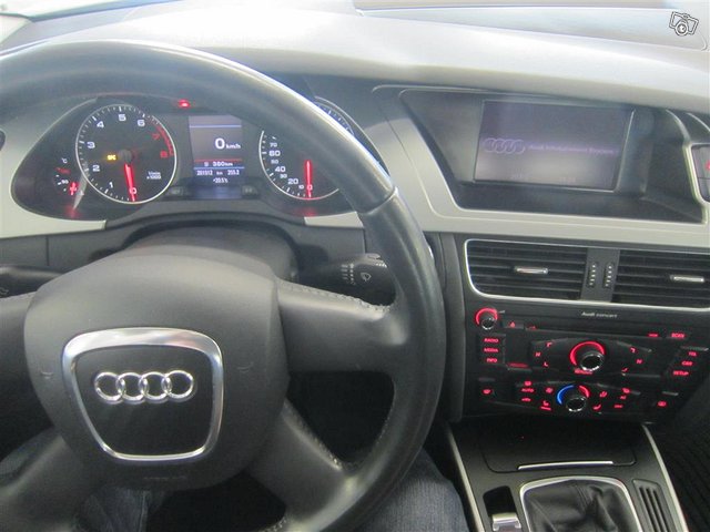 Audi A4 10
