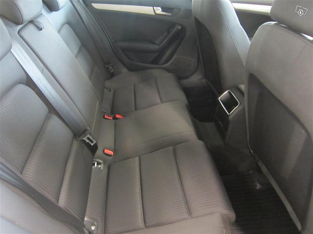 Audi A4 17