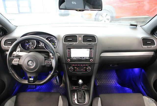 Volkswagen Golf 15