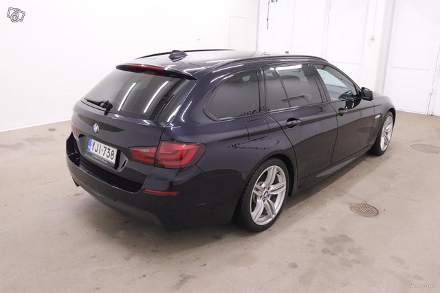 BMW 525 5