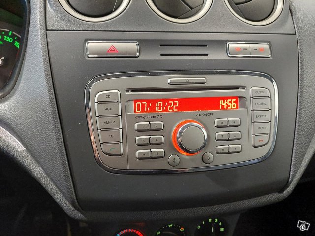 Ford Transit Connect 15