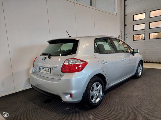 Toyota Auris 6