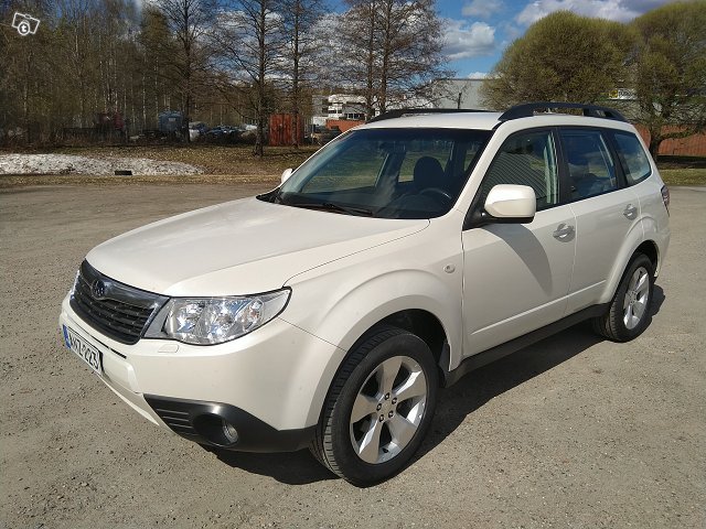 SUBARU Forester