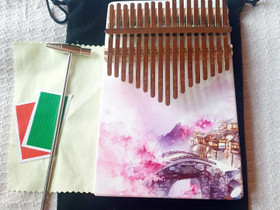 Maalattu 17-sointuinen kalimba, Muu musiikki ja soittimet, Musiikki ja soittimet, Kajaani, Tori.fi Maalattu 17-sointuinen kalimba, Muu musiikki ja soittimet, Musiikki ja soittimet, Kajaani, Tori.fi