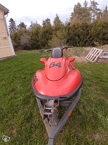 Kawasaki ultra 150, kuva 1