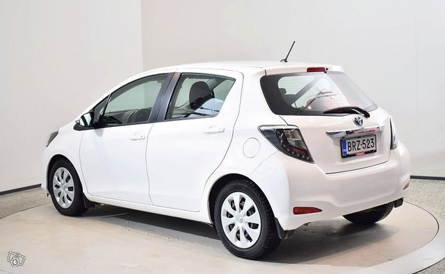 Toyota Yaris 7