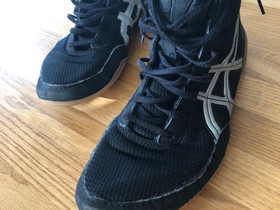 Salitossut Asics 42, Kamppailulajit, Urheilu ja ulkoilu, Mikkeli, Tori.fi Salitossut Asics 42, Kamppailulajit, Urheilu ja ulkoilu, Mikkeli, Tori.fi