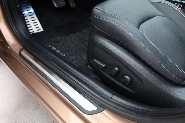 Kia Ceed 21