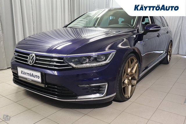 VOLKSWAGEN Passat, kuva 1