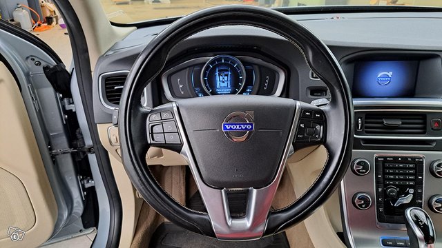 Volvo V60 19