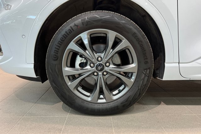 Ford Kuga 11