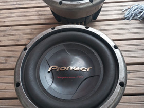 JBL Subbarit 12", Audio ja musiikkilaitteet, Viihde-elektroniikka, Suomussalmi, Tori.fi JBL Subbarit 12", Audio ja musiikkilaitteet, Viihde-elektroniikka, Suomussalmi, Tori.fi