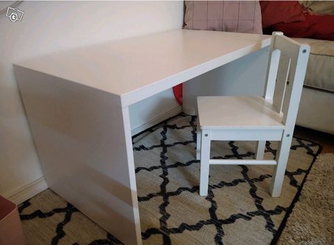 Ikea Stuva pöytä ja tuoli, Tuol...